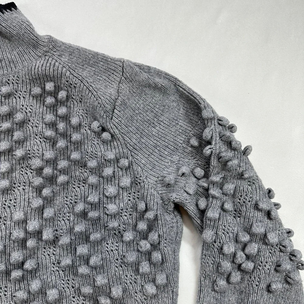 BCBGMAXAZRIA Mock Neck Bobble Knit Sweater Merino Wool Grey Size‎ Large